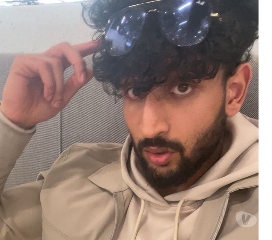 Escorts West Midlands Birmingham - Photos for Pakistani male 26 for women outcall