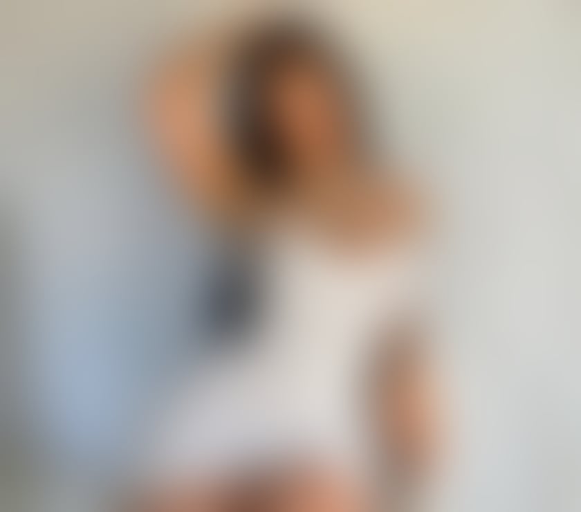  Escorts & Erotic Massage Dartford Town Centre Dartford - Photos for 🫦 NEW SENSUAL PARTY GIRL OUTCALL ONLY!🫦