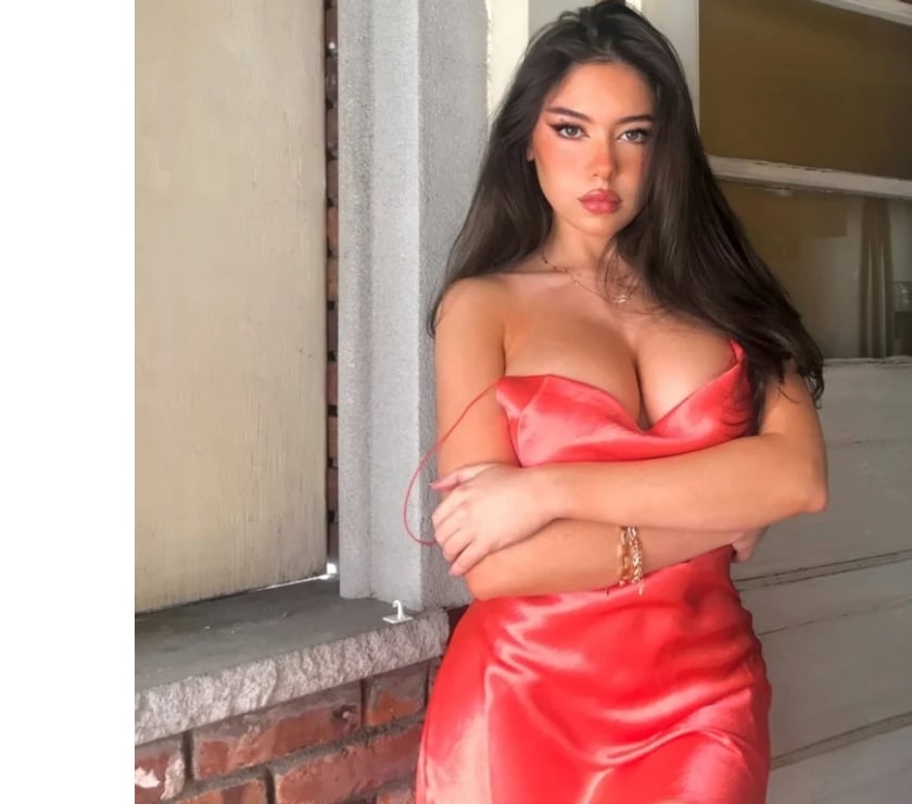  Escorts & Erotic Massage Chatham Medway - Kent - Photos for 🫦 NEW SEDUCTIVE PARTY GIRL OUTCALL ONLY!🫦