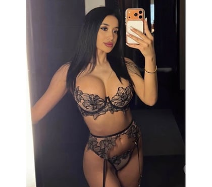 Escorts Epsom Epsom and Ewell - Photos for Hello new in your town