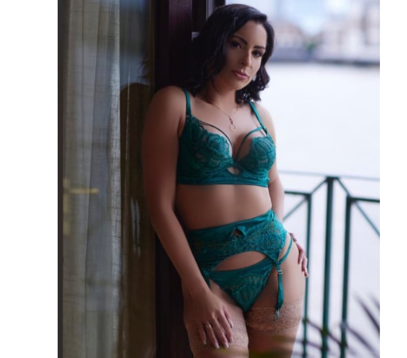 Escorts Hertfordshire Stevenage - Photos for Leona 🥳 Party girl 🥂💋🍾🥂🍸