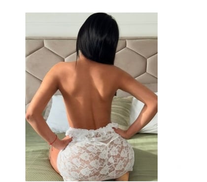  Escorts Reading Town Centre Reading - Photos for Good girl full service Now in Town party