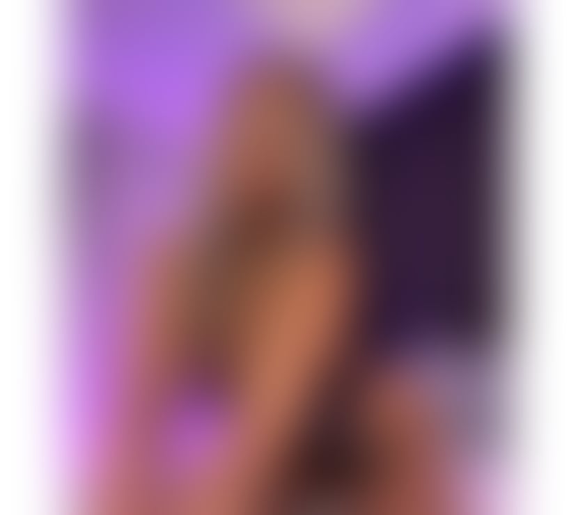 Party Girl 🎀 Available 24h