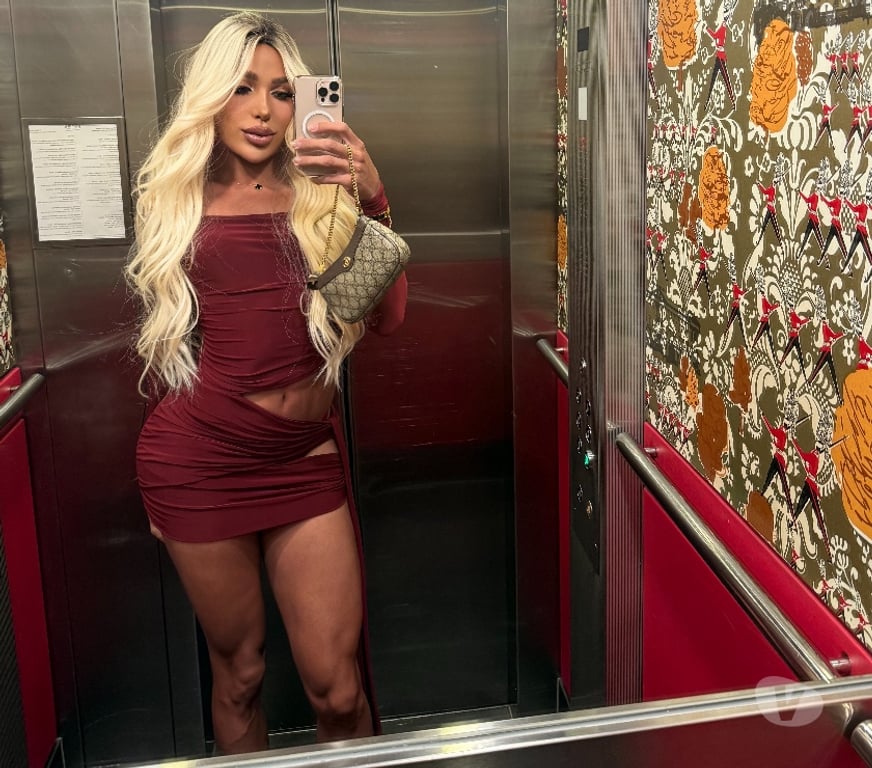 Trans Escorts East London Canary Wharf Station - East London - Photos for YOUNG BRAZILIAN SOFHIA 😈 VIP SERVICE 🎉 PARTY 🎉🍾