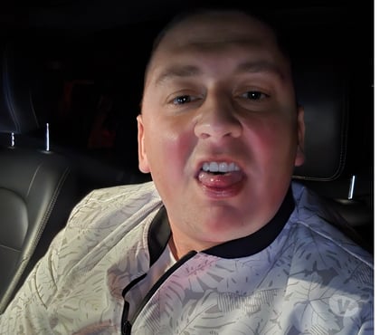  Escorts Luton Town Centre Luton - Photos for A discreet man for a woman for intense moments