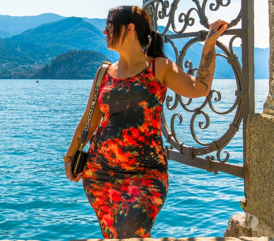 Adult Entertainment East London Canary Wharf - East London - Photos for English Lucy’s online services