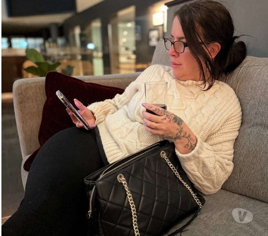 Adult Entertainment East London Canary Wharf - East London - Photos for English Lucy’s online services