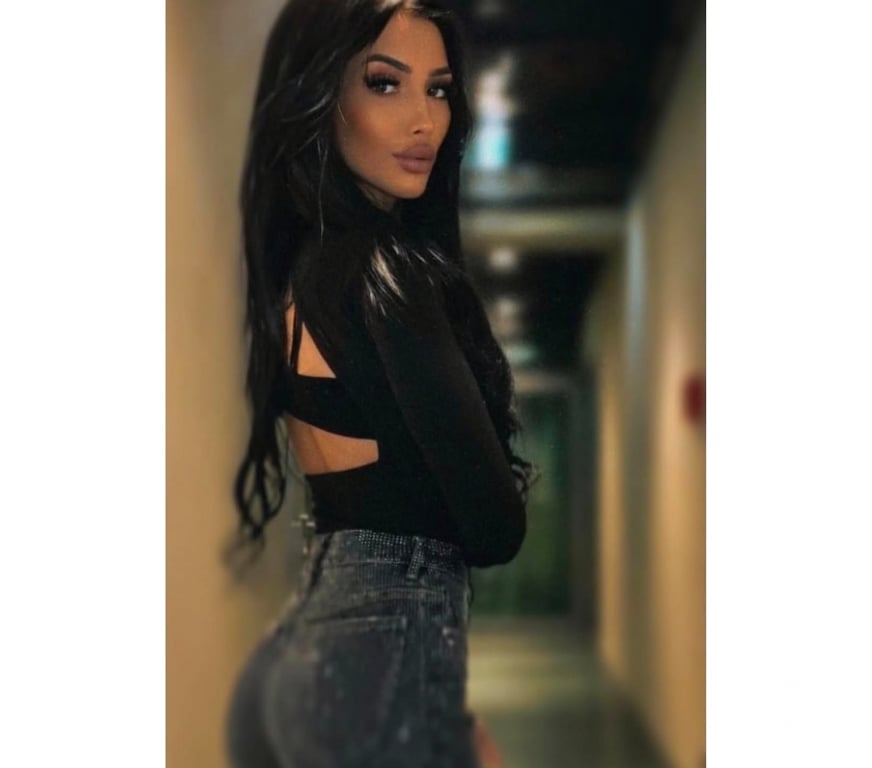 Escorts West Yorkshire Leeds - Photos for Elena♥️ SEXY AND HOT BRUNETTE IN THE AREA 🔥🫦