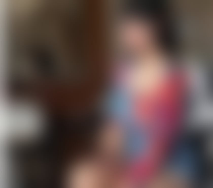 Elegant indian companion 🍑