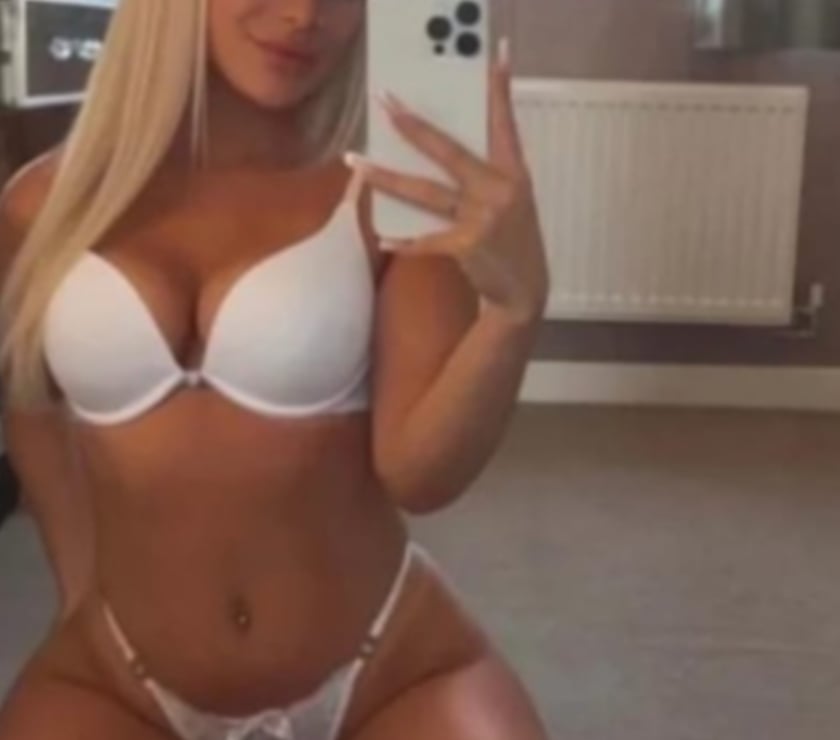 GFE Escorts & Erotic Massage Aberdeen City Centre Aberdeen - Photos for XXXX SandraXxxx NEW NEW NEW