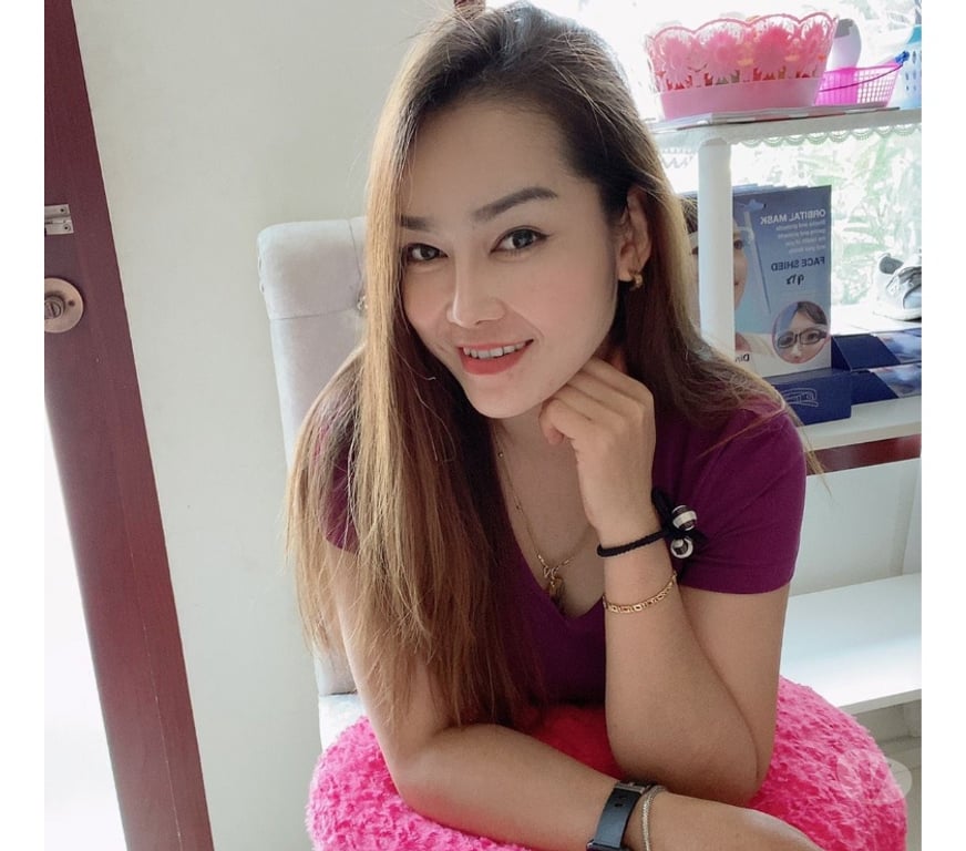 Escorts Worcestershire Wyre Forest - Photos for Emmie professional Thai Massage And Body To Body😘