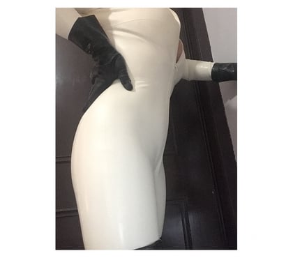  Escorts & Erotic Massage Elgin Moray - Photos for MATURELADY42yrs LATEXLOVER