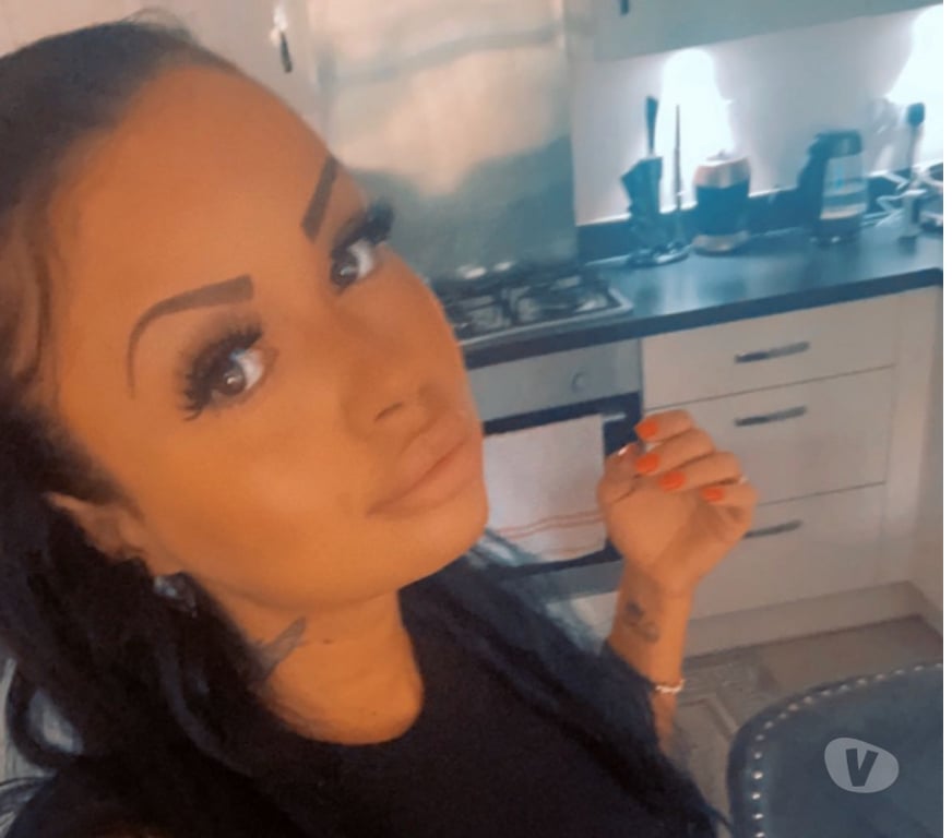 Escorts Warwickshire Warwick - Photos for English Milf in town new hottie