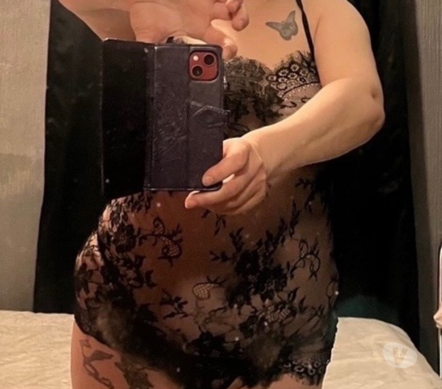 Escorts Lincolnshire Lincoln - Photos for Luxury Bungalow With A Bath For Two