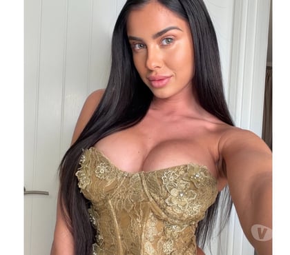  Escorts Saint Albans St. Albans - Photos for Golden Lissa✨HOTTEST BRUNETTE 🔝SLIM YOUNG BIGASS PARTY