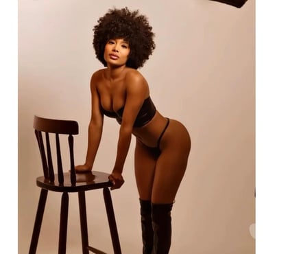 Photos for Karol Brazilian