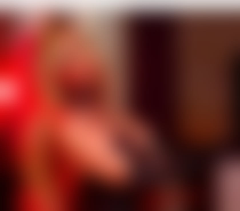 Trans Escorts Central London London Bridge Station - Central London - Photos for Restless blonde looking for a kitten