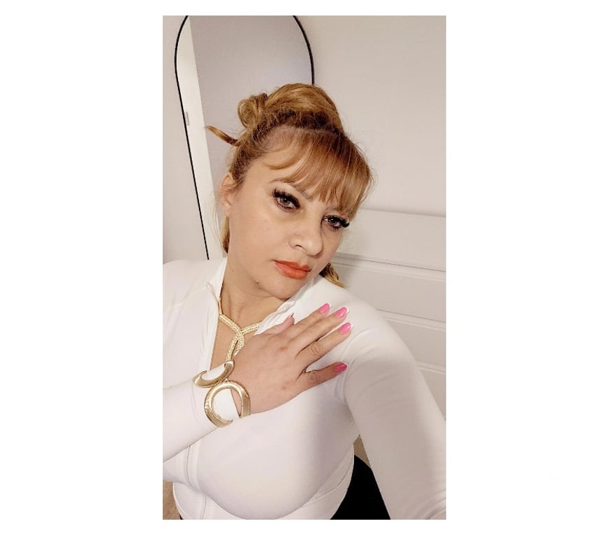 Escorts Slough Slough Town Centre - Slough - Photos for RUBBY Sexy girl mature ♥️ perfect PARTY GIRL