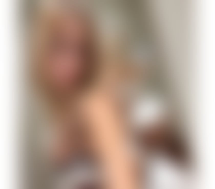 OWO Escorts & Erotic Massage Peterborough City Centre Peterborough - Photos for Lua brazilian blonde – new in town