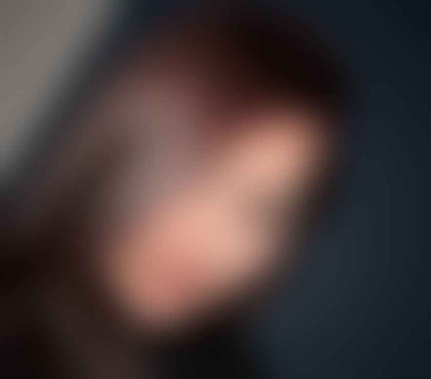 New Maria, party girl with curvy