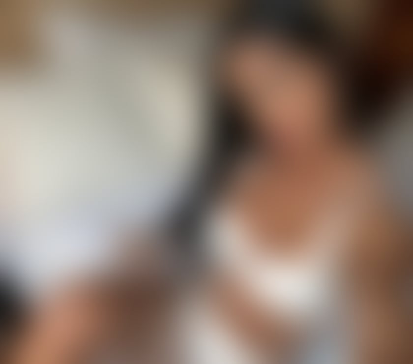 Escorts Exeter City Centre Exeter - Photos for 🔞Bombshell Party🥂Strap-on lovers?Domination ALEVEL-Owo