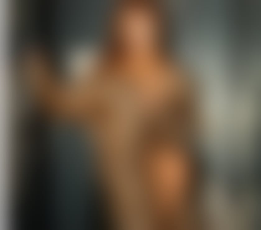 Escorts East London Canary Wharf - East London - Photos for 🔥✨ Luxury Latina – Party Mood On