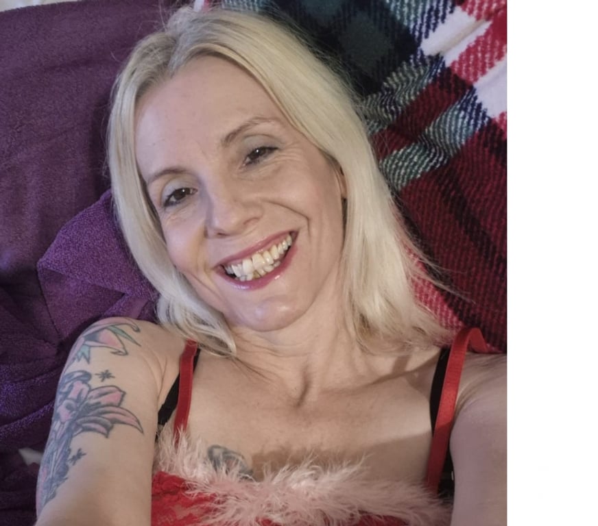 Escorts Peterborough Peterborough City Centre - Peterborough - Photos for Raven 45 years hands on reiki master energy healer 🙌