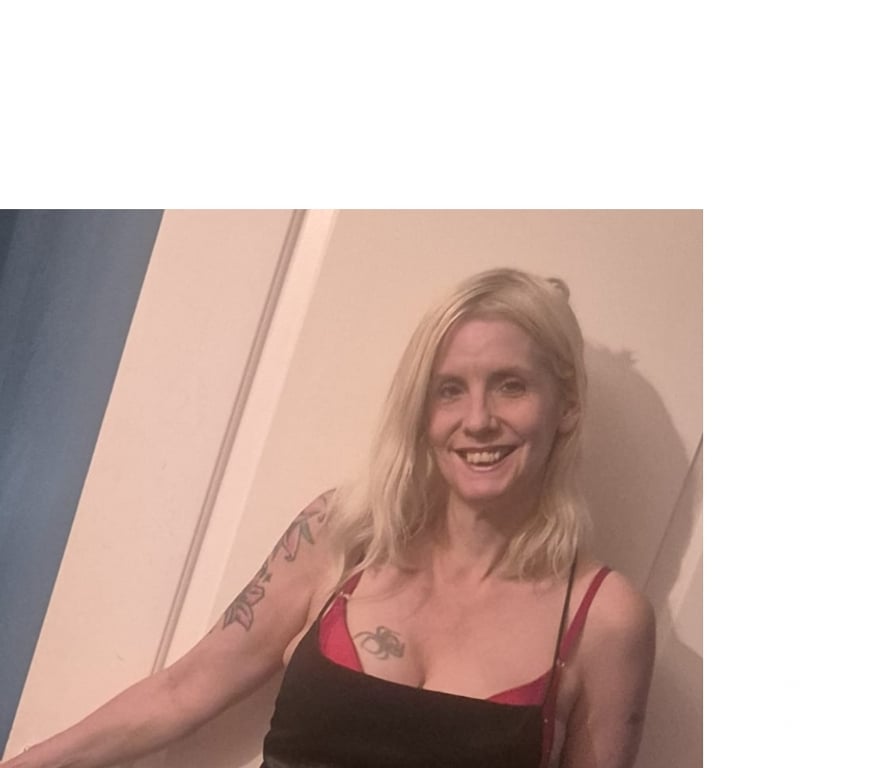 Escorts Peterborough Peterborough City Centre - Peterborough - Photos for Raven 44 hands On Reiki master energy healer 🙌