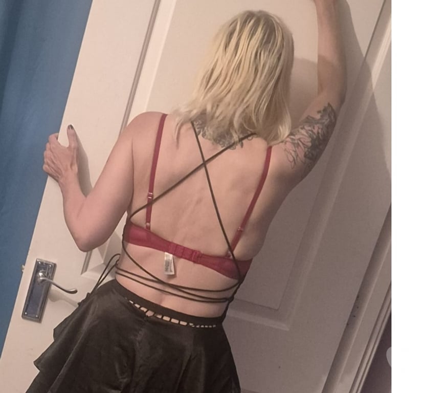 Escorts Peterborough Peterborough City Centre - Peterborough - Photos for Raven 44 hands On Reiki master energy healer 🙌