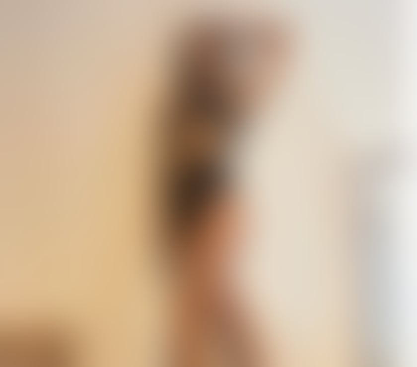 Escorts West London Hounslow - Photos for ❤️Hi I’m Laura 👅OWO Party girls 🥂