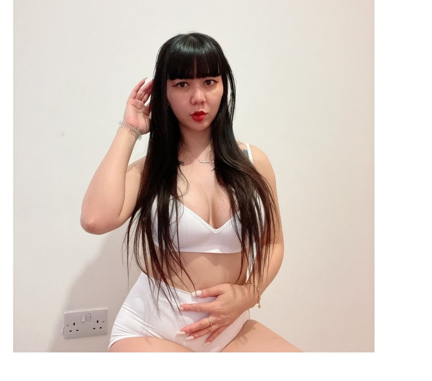 Escorts Buckinghamshire Milton Keynes - Photos for Super Sexy Thai Nana real pics