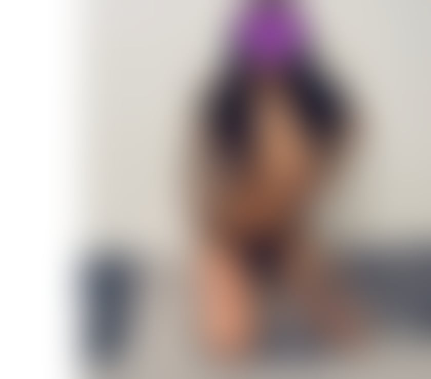  Escorts & Erotic Massage Milton Keynes City Centre Milton Keynes - Photos for NEW in town! Hi I’m Aryana😘OUTCALL ONLY!👌❤️