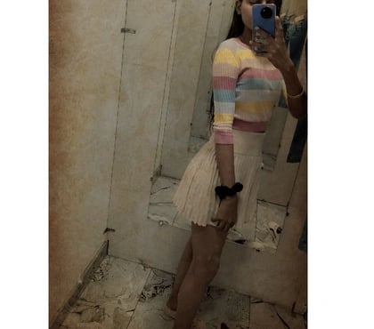 Escorts Birmingham Birmingham - Photos for Indian college girl is available for incall or outcall