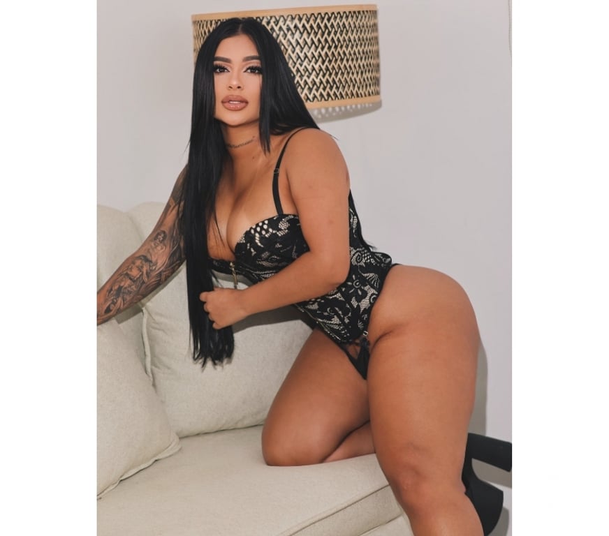 Escorts East London Highams Park - East London - Photos for 🔥LATINAS AVAILABLE TILL LATE🔥