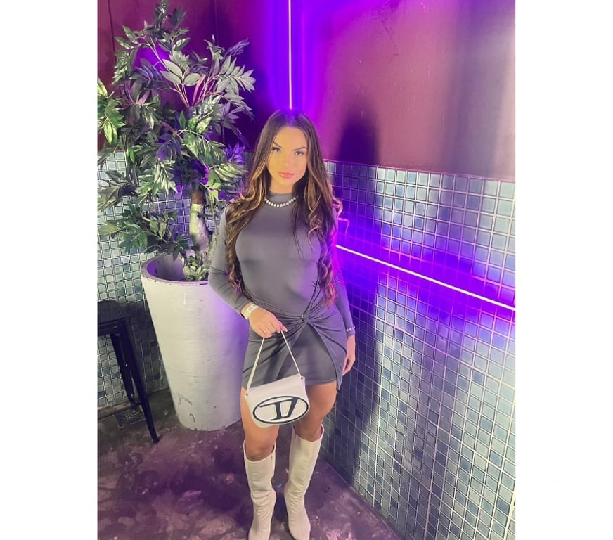 Escorts East London Highams Park - East London - Photos for 🔥LATINAS AVAILABLE TILL LATE🔥