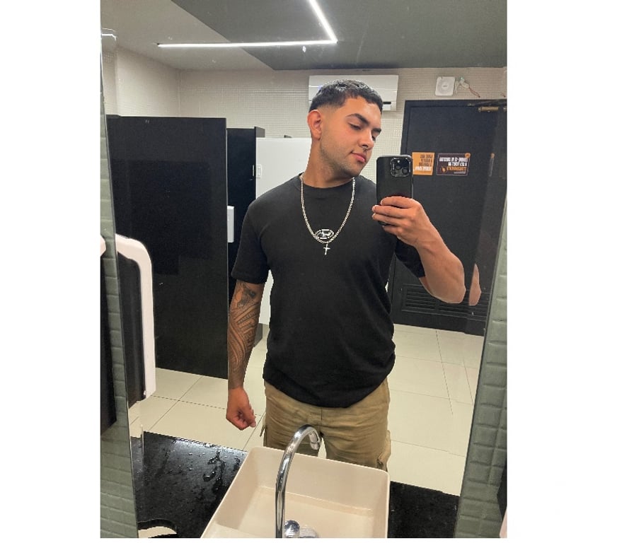  Gay massage Powys Aberbechan - Powys - Photos for Joel Carlos, the hot new guy in town