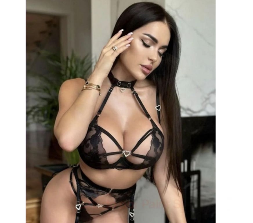 Escorts South West London Clapham North Station - South West London - Photos for 🔥💋 Bella Fire Kiss 💋🔥