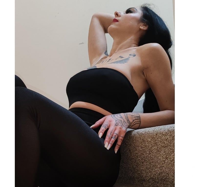 Escorts Hampshire Rushmoor - Photos for Maya💋sloppy BJ💦 PARTY girl❤️‍🔥