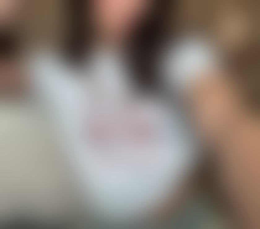 💞Elegant women in your area 💞