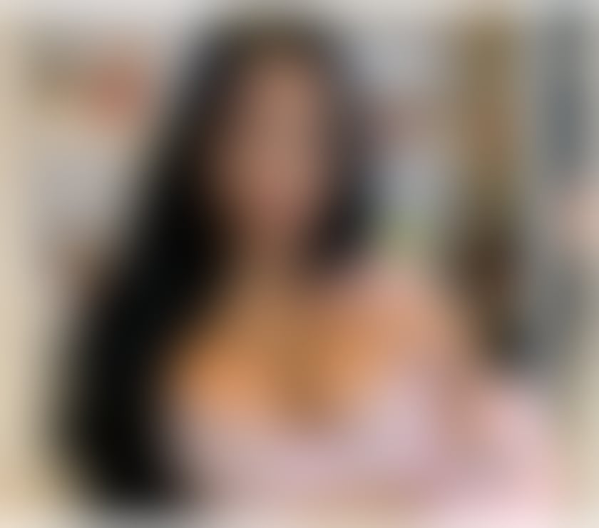  Escorts Aldgate Central London - Photos for Brunette petite girl ❤️sweet and discret outcall only !!