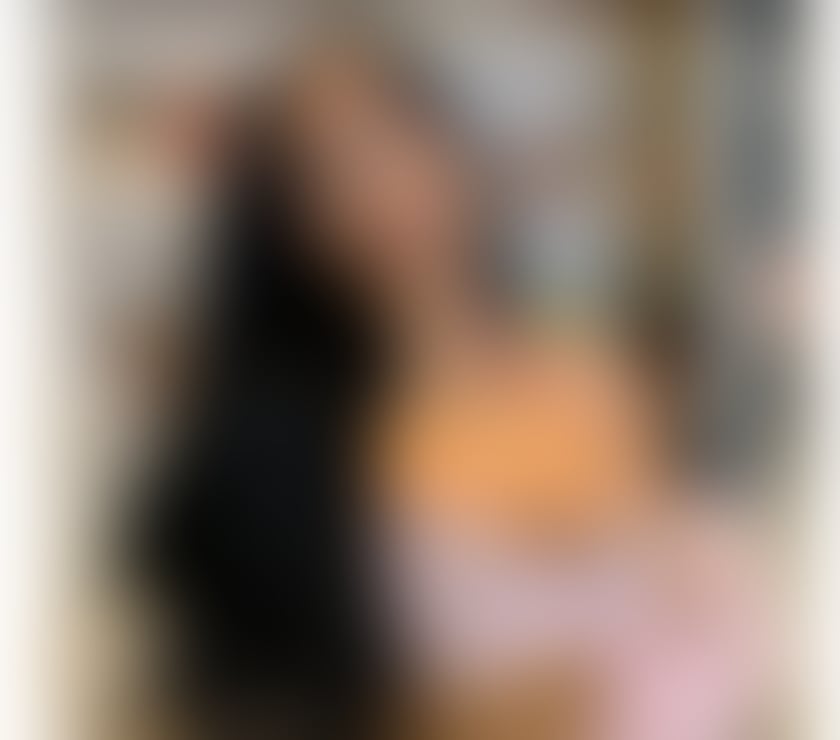 Escorts North London Islington - North London - Photos for Petite & Curvy Beauty – Discreet, Sensual & Unforgettable