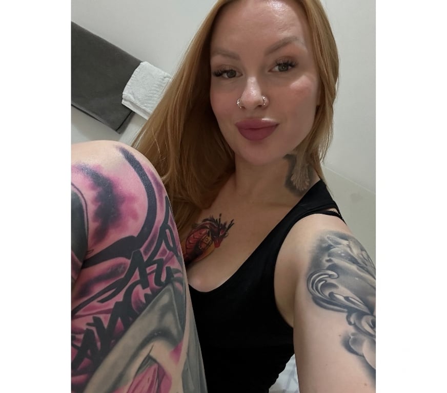 Escorts South East London Woolwich - South East London - Photos for 🐰Snowbunny Beauty🍑BEST GFE