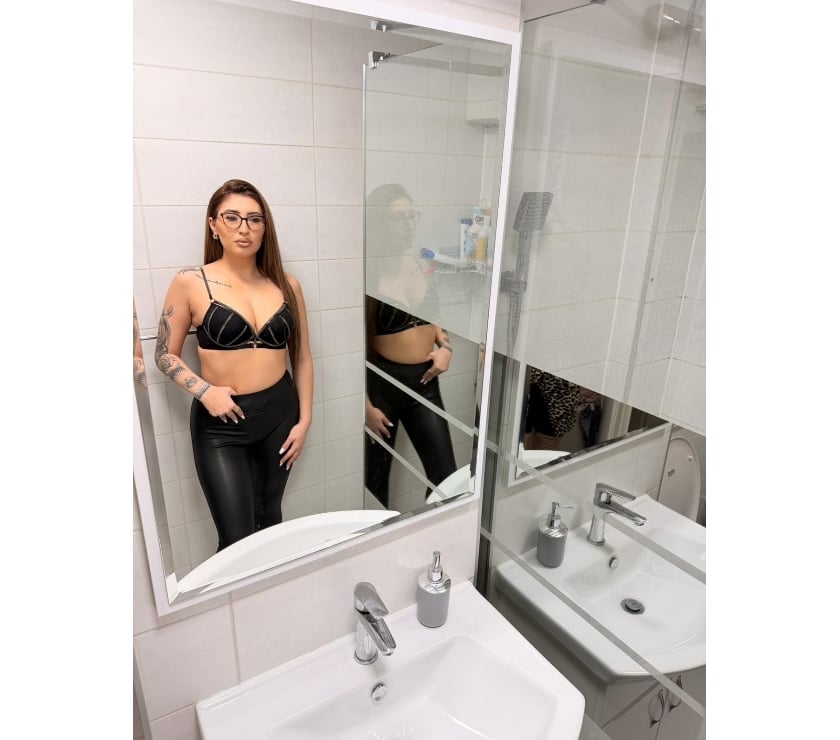 Escorts West Yorkshire Leeds - Photos for SELENA in Leeds x no rush x real pictures ❤️