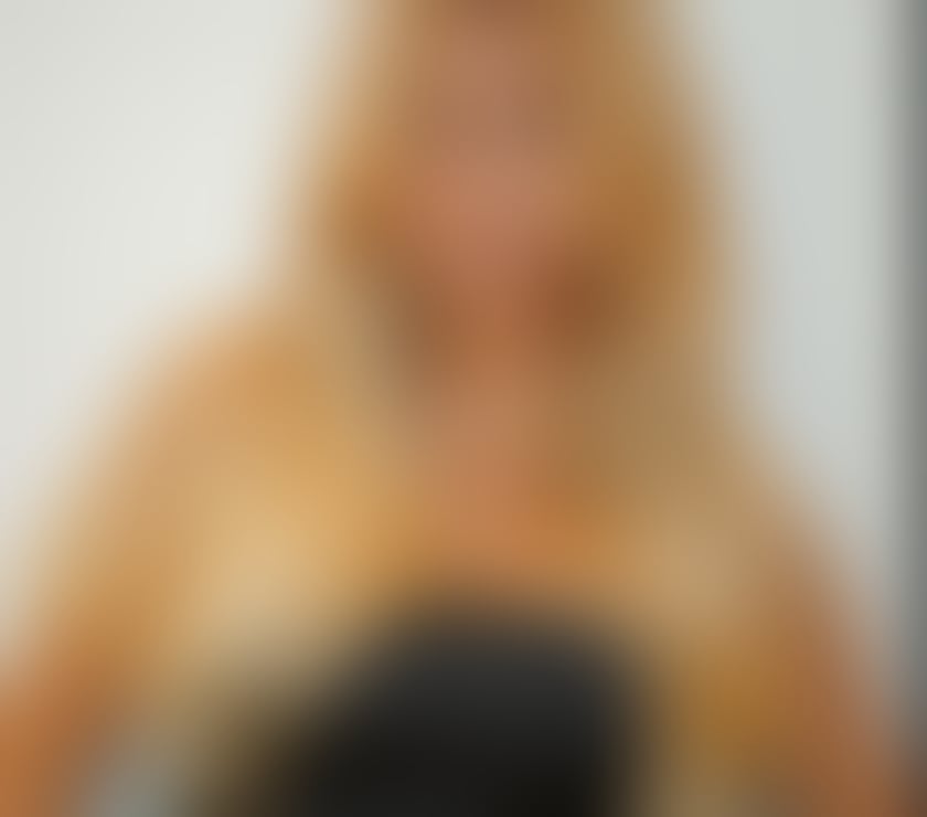 Escorts and Massages York City Centre York - Photos for LUNA HOT BRAZILIAN 🇧🇷🔥