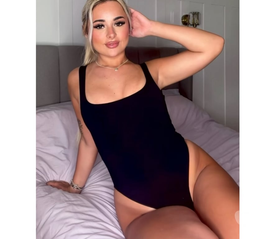 Escorts Nottinghamshire Nottingham - Photos for Curvy body🫠New Party girl🔥DEEP OWO🔥