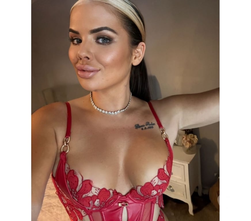 Escorts East London Whitechapel - East London - Photos for 🏴󠁧󠁢󠁥󠁮󠁧󠁿 🇬🇧 Sexy English Lacey x