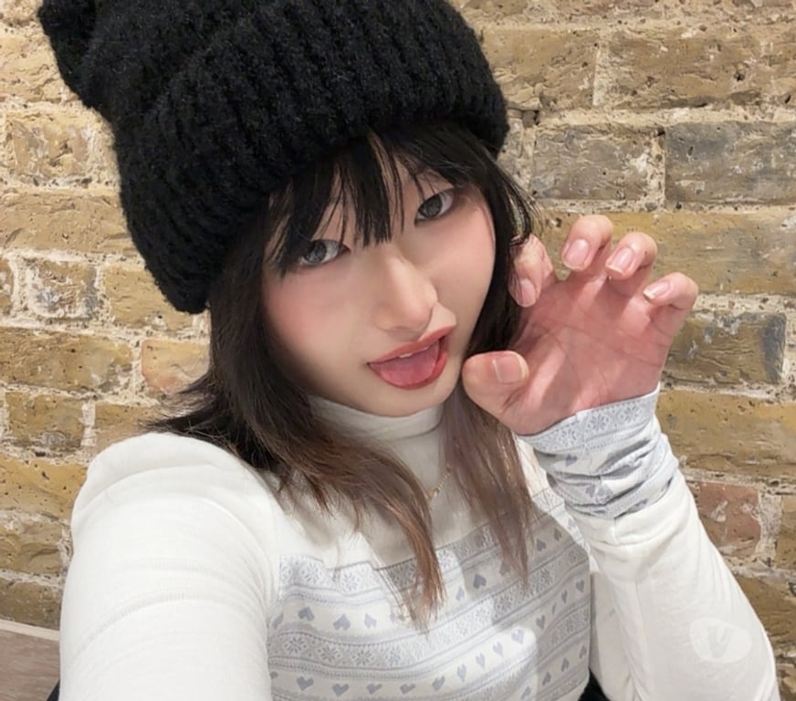 Adult Entertainment East London Canary Wharf - East London - Photos for 22y Asian trans girl 🏳️‍⚧️ Fansly Content & DMs