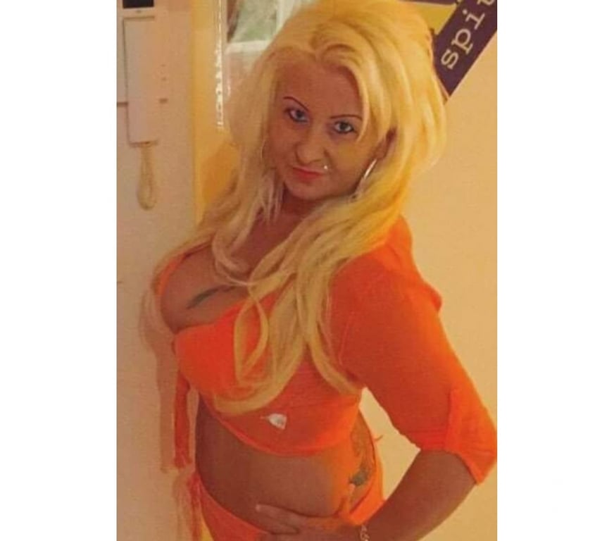 Escorts East London Havering - Photos for Amanda Horny Milf big natural boob's gfe massage relax