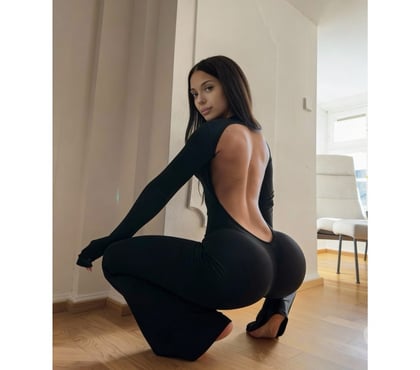 Escorts and Massages Leicester City Centre Leicester - Photos for Brunette🔥Hot ALANA🍭Sweet Owo&Hug🥂PARTY