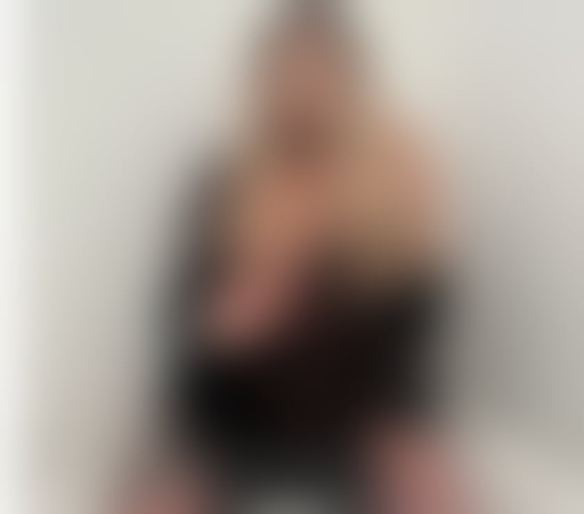 Transsexual Escorts Birmingham City Centre Birmingham - Photos for Trans Lola genuine